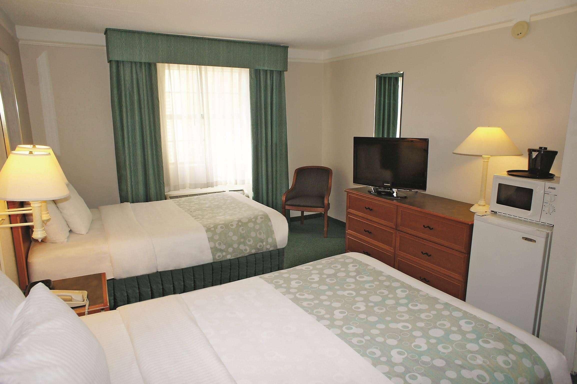 La Quinta Inn By Wyndham Norfolk וירג'יניה ביץ' מראה חיצוני תמונה