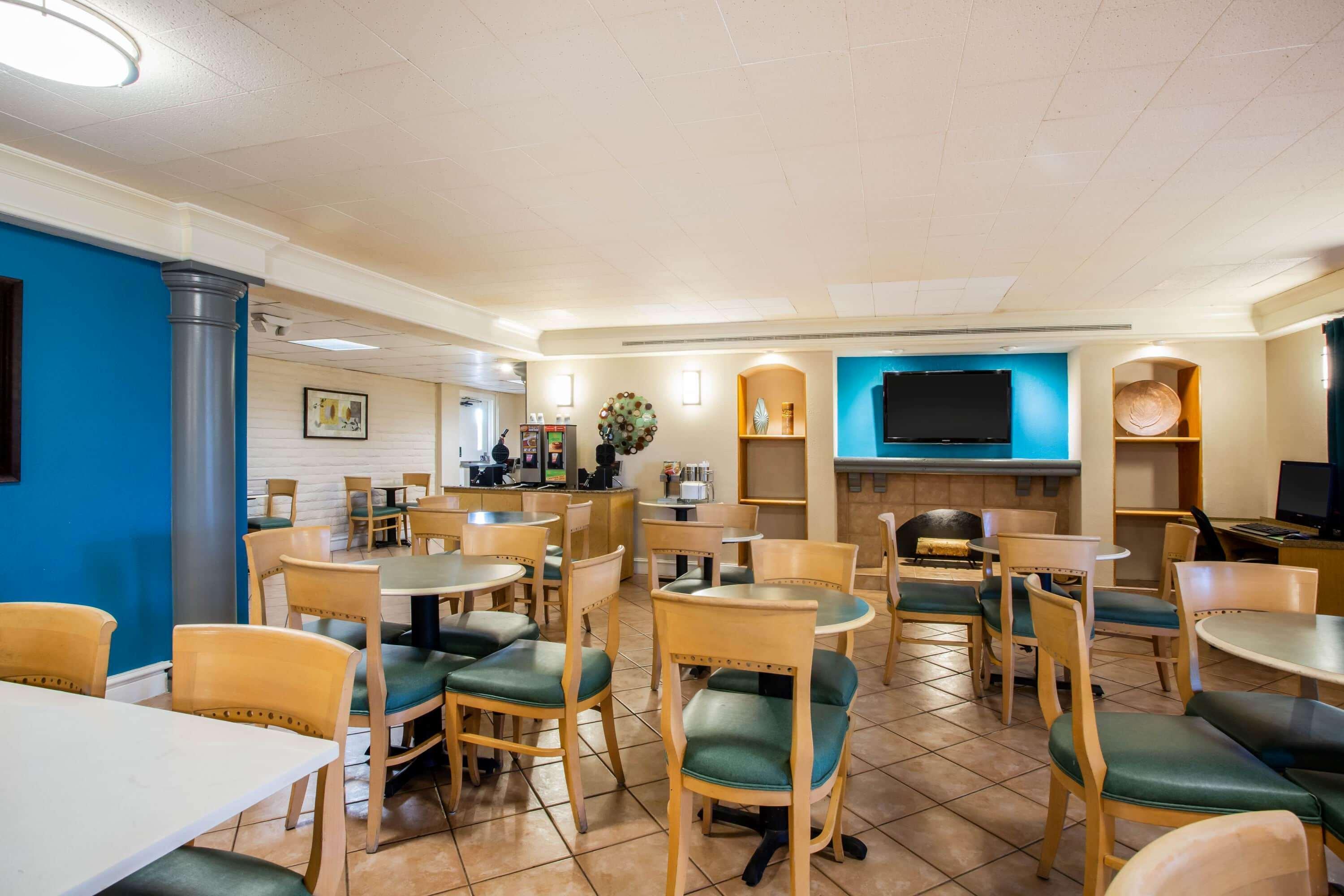La Quinta Inn By Wyndham Norfolk וירג'יניה ביץ' מראה חיצוני תמונה