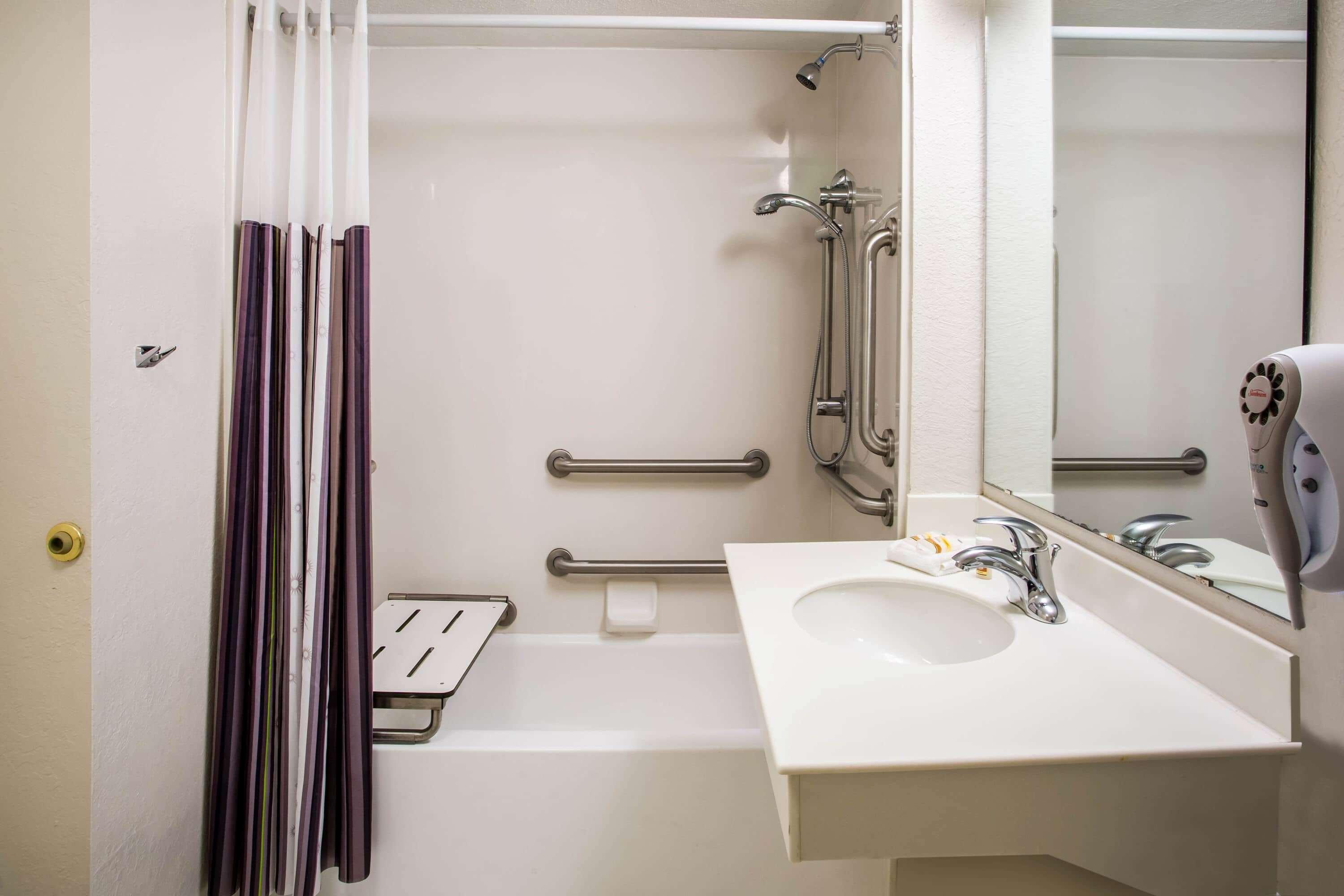 La Quinta Inn By Wyndham Norfolk וירג'יניה ביץ' מראה חיצוני תמונה