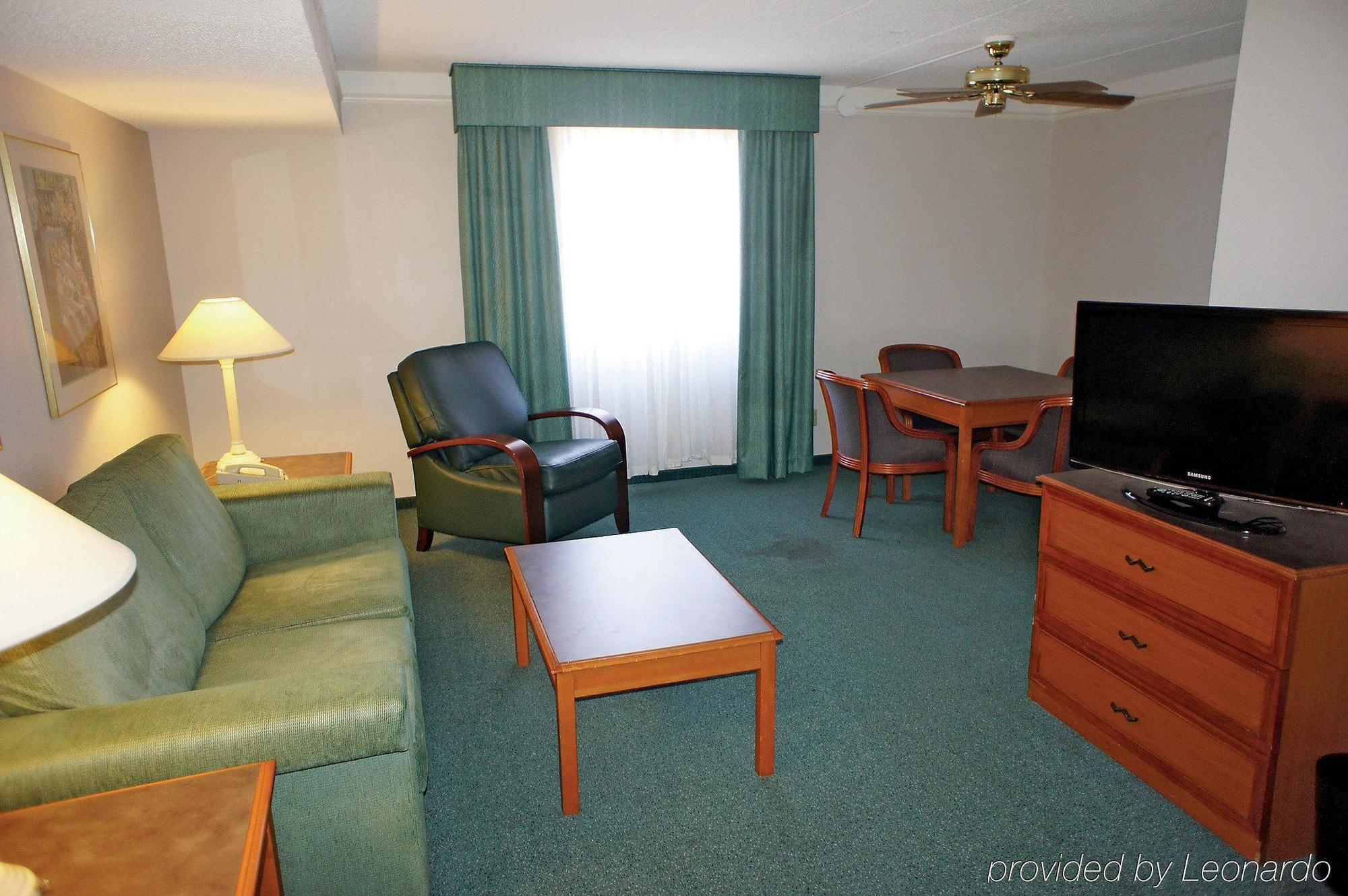 La Quinta Inn By Wyndham Norfolk וירג'יניה ביץ' מראה חיצוני תמונה